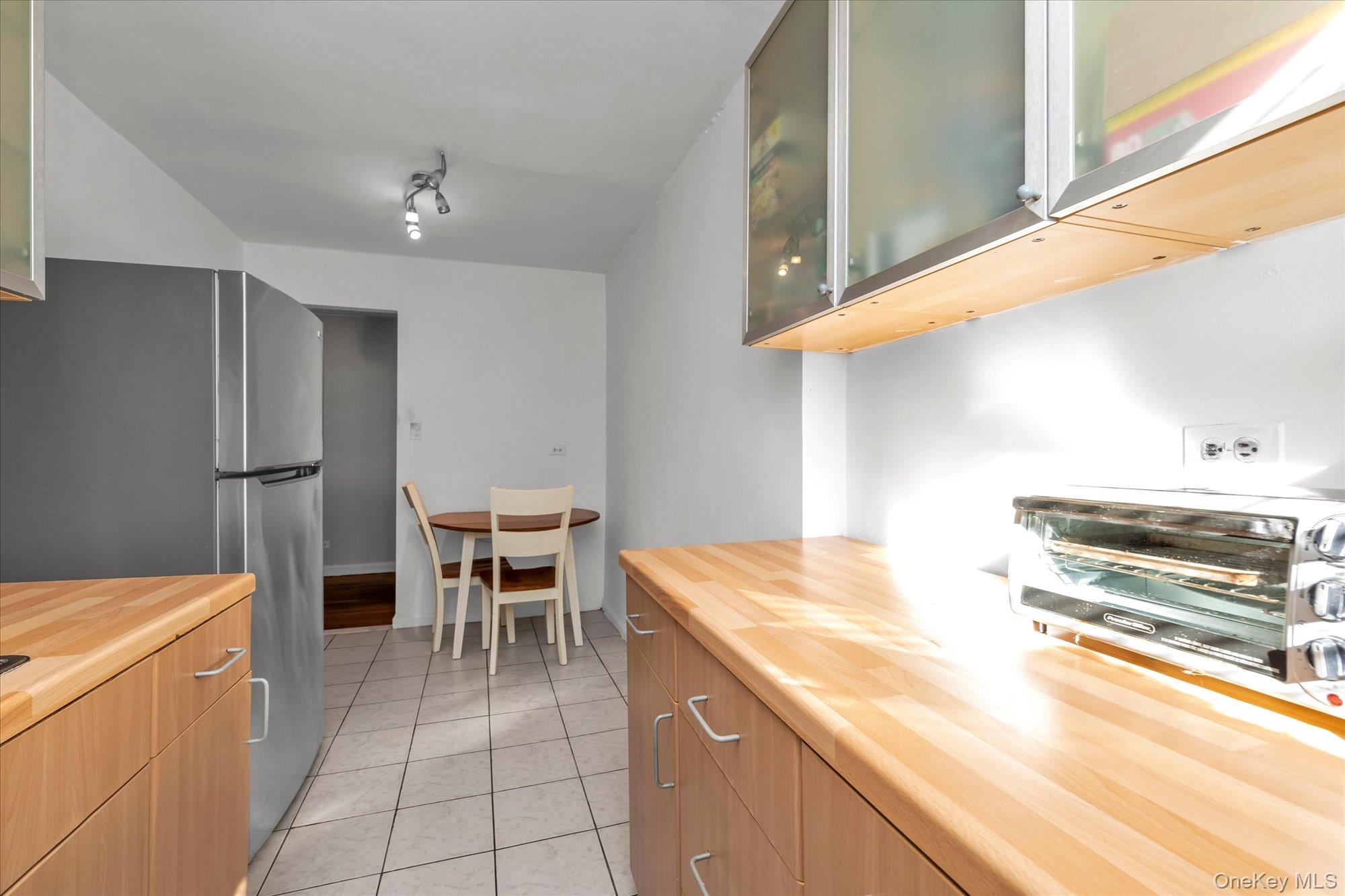 #8 photo, 83-40 Austin Street, 皇后区 秋园 Kew Gardens , NY 11415