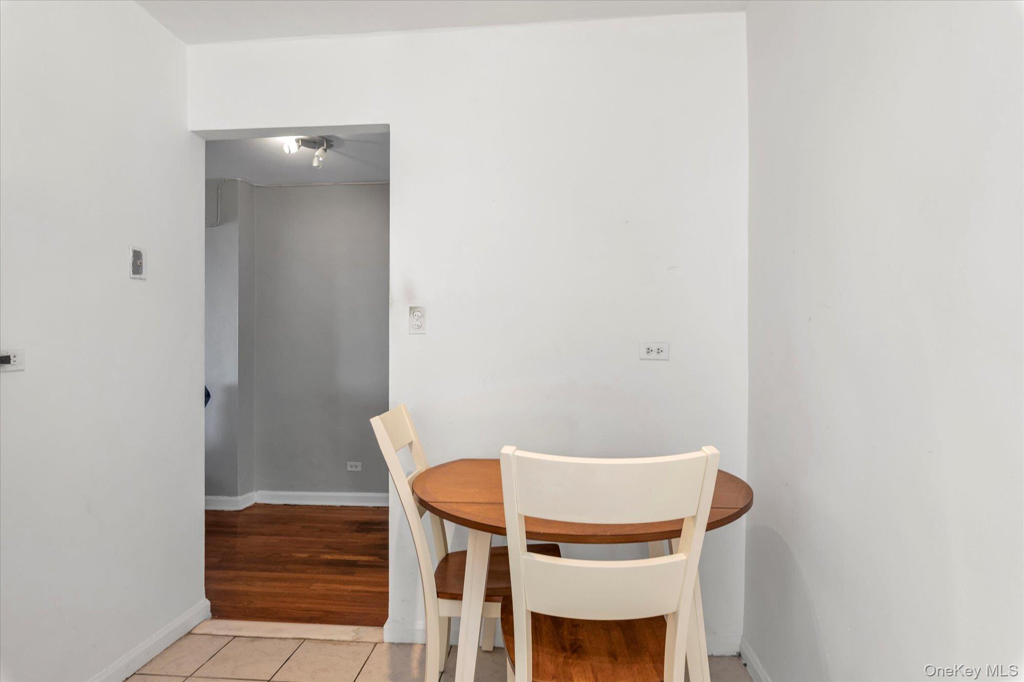 #9 photo, 83-40 Austin Street, 皇后区 秋园 Kew Gardens , NY 11415