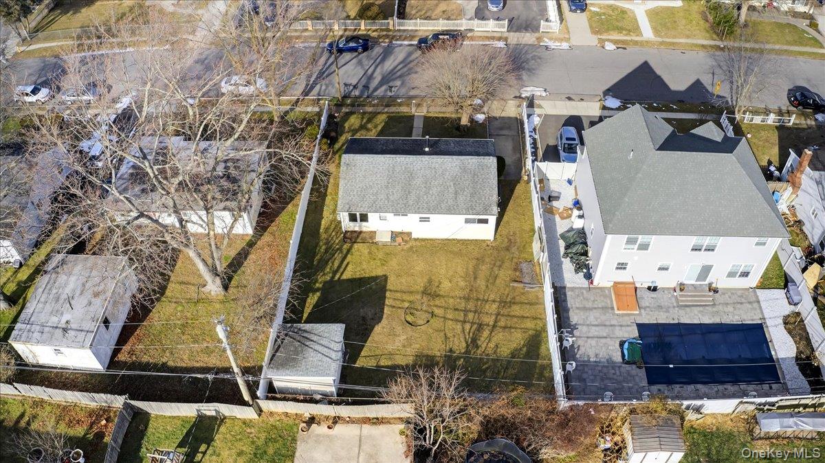 #14 photo, 21 Somerset Road, 롱 아일랜드 Amityville , NY 11701