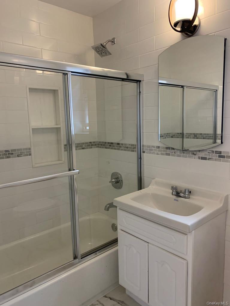 #6 photo, 4410 Baychester Avenue, Bronx , NY 10466