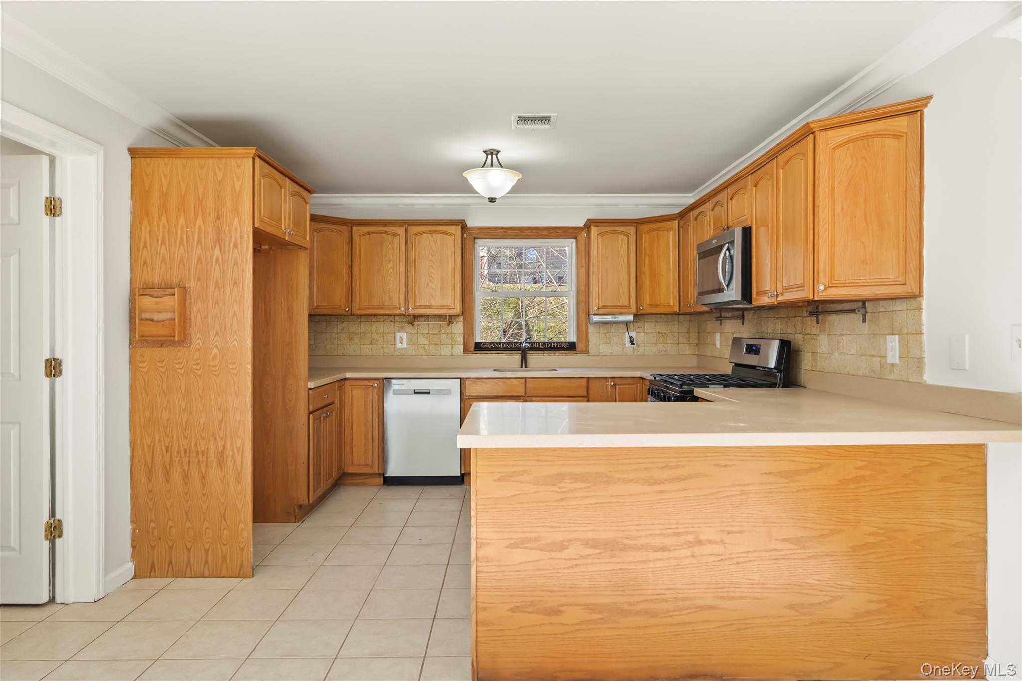 #6 photo, 9 Simenovsky Drive, Haverstraw , NY 10927