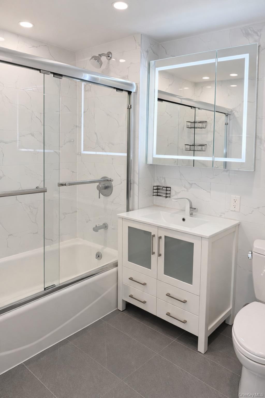 #5 photo, 52-16 Roosevelt Avenue, वुडसाइड Woodside , NY 11377