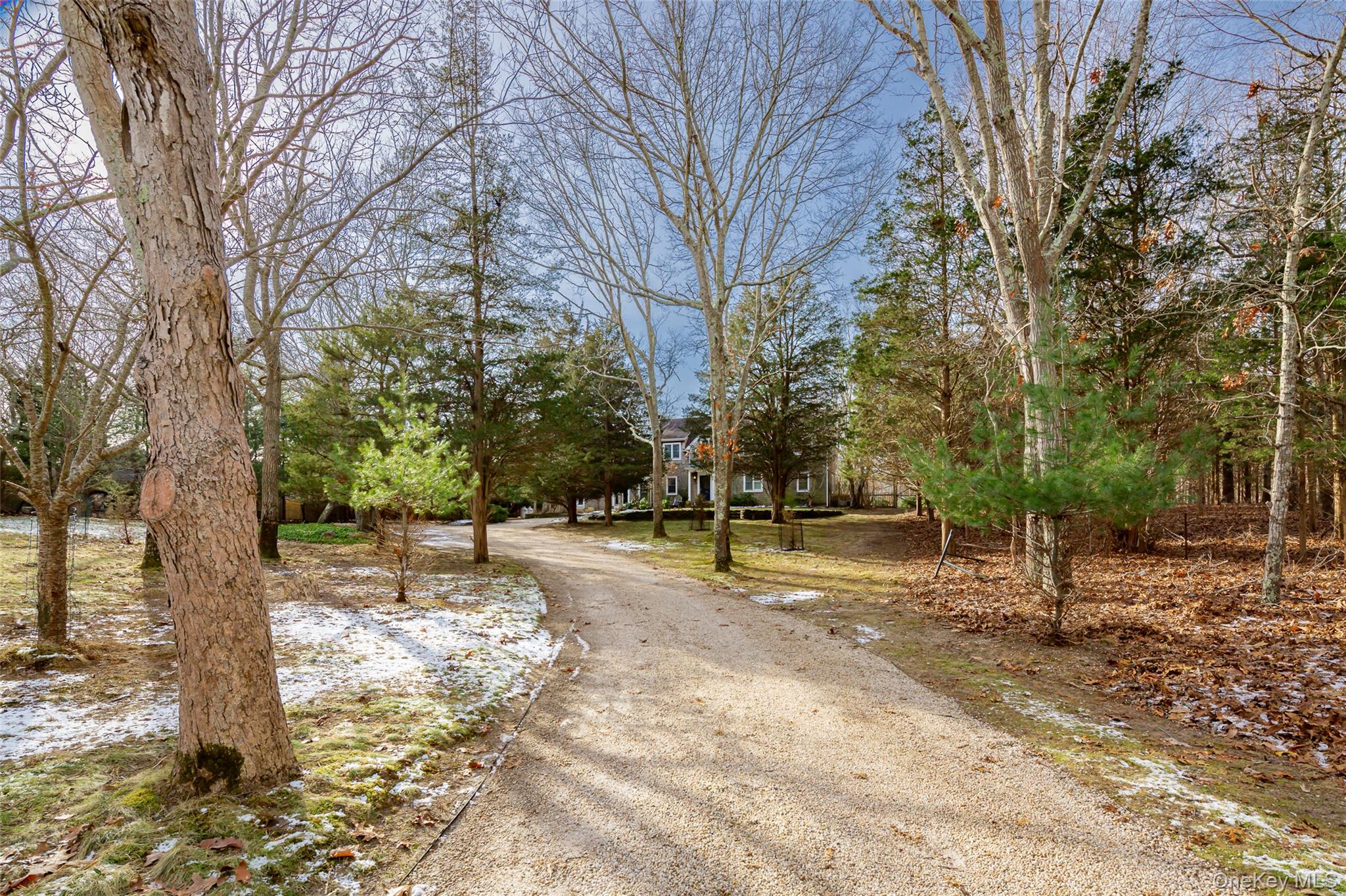 #2 photo, 10 Deer Path, Саффолк ‖ East Hampton , NY 11937