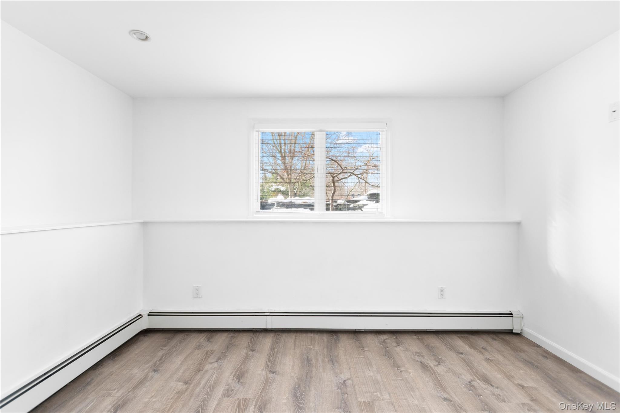 #3 photo, 13 Country Greens Drive, Саффолк ‖ Bellport , NY 11713