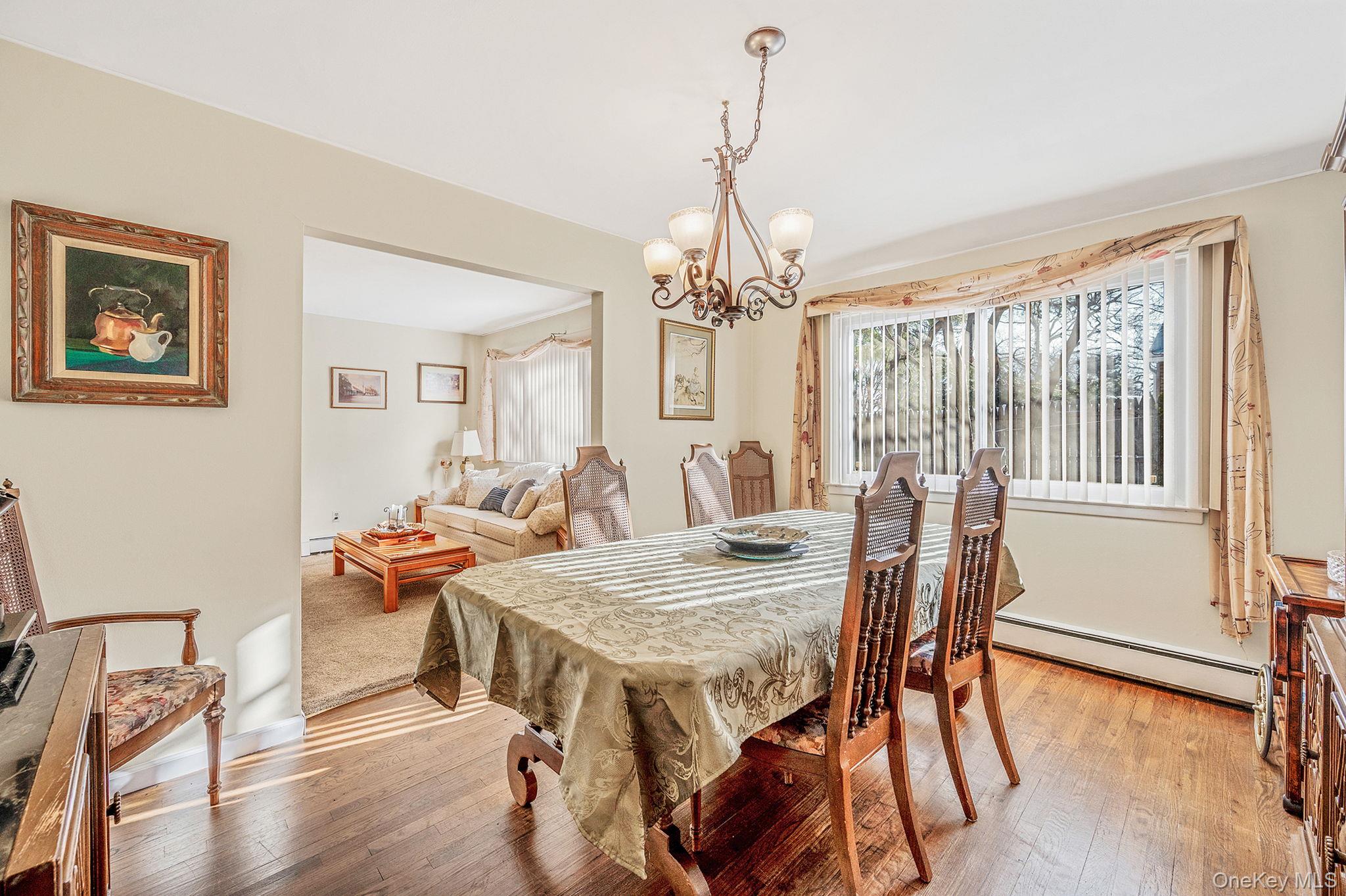 #14 photo, 2 Greenpine Court, 롱 아일랜드 Dix Hills , NY 11746