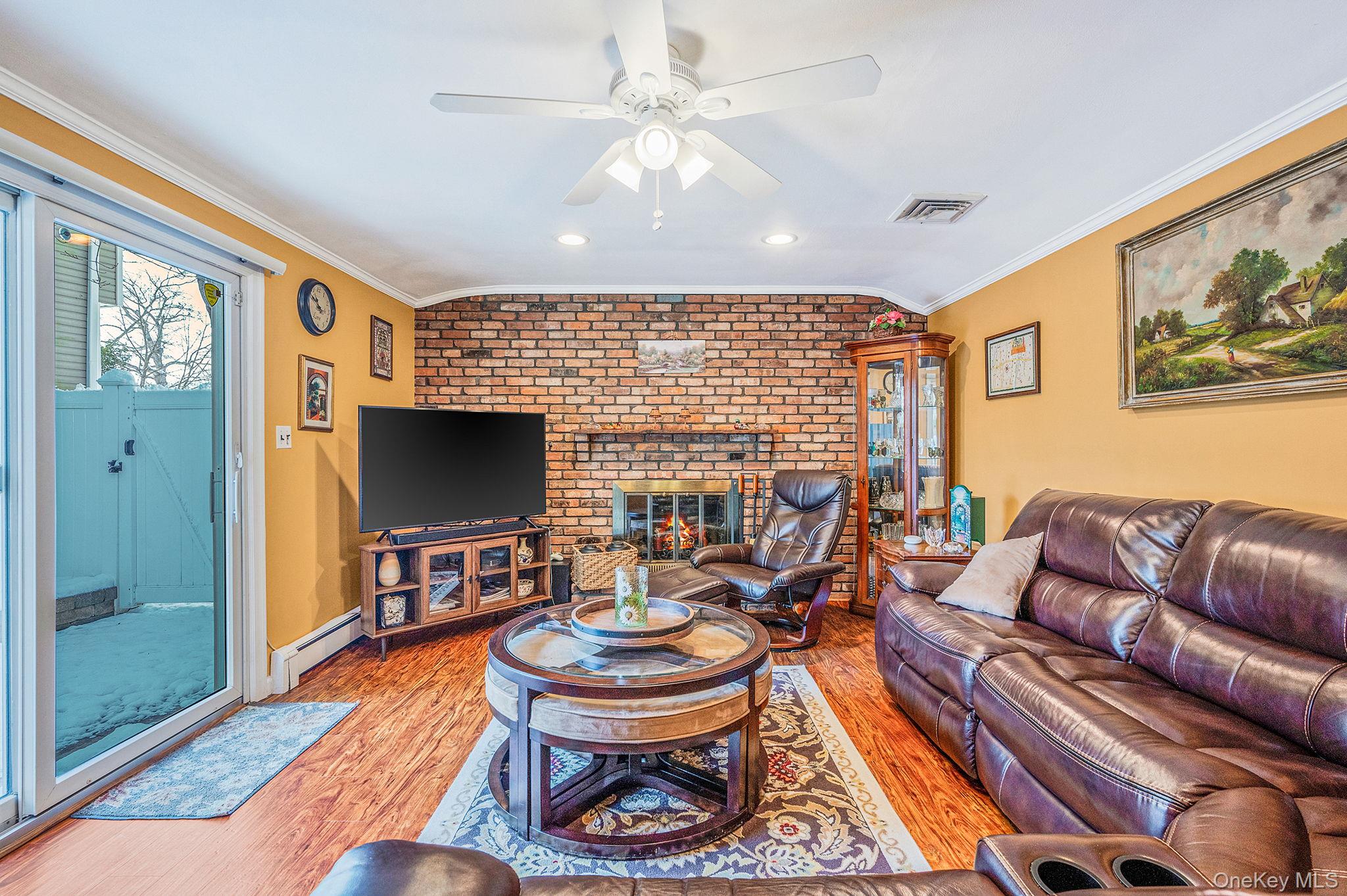 #18 photo, 2 Greenpine Court, 롱 아일랜드 Dix Hills , NY 11746