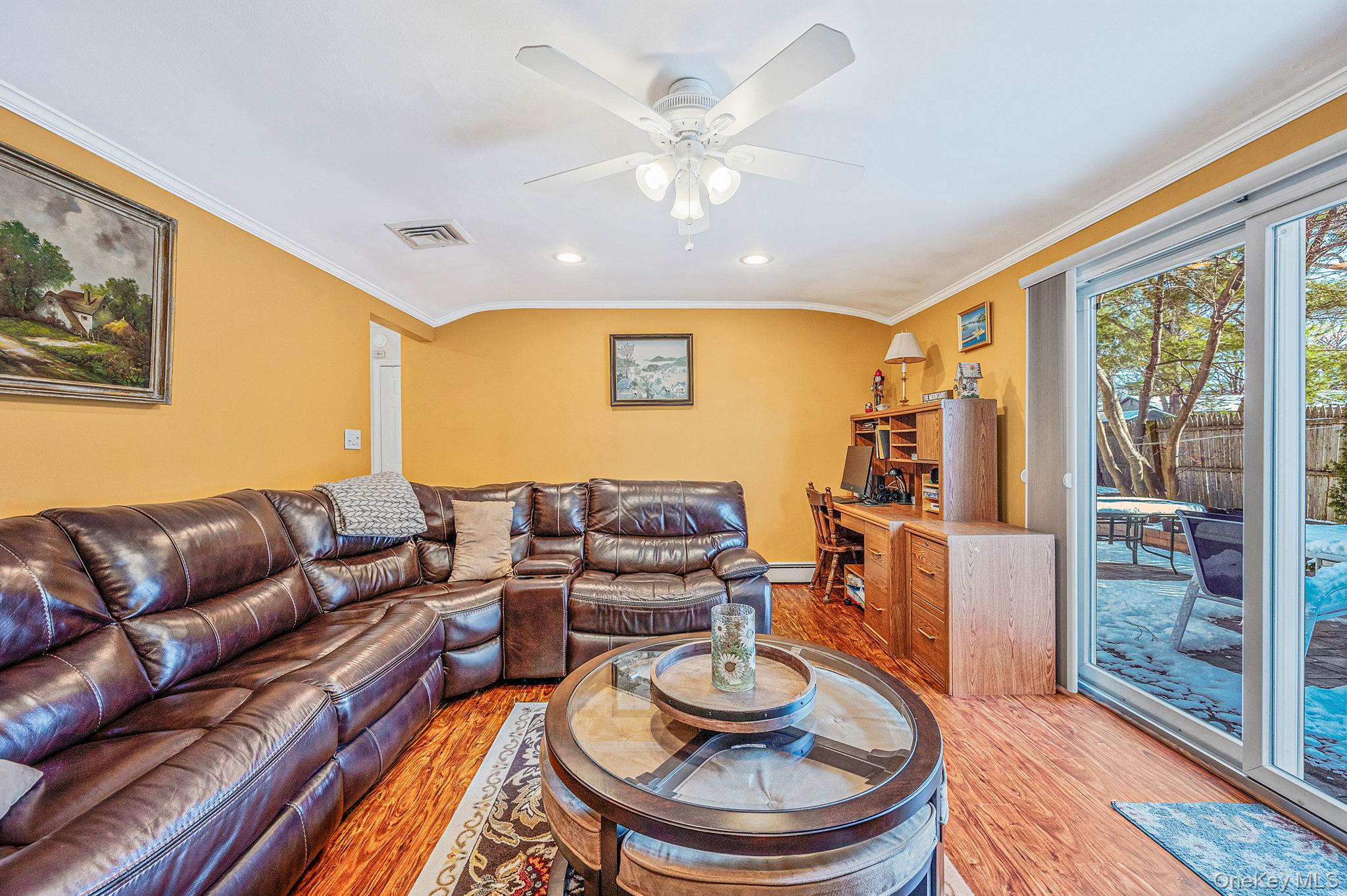 #19 photo, 2 Greenpine Court, 롱 아일랜드 Dix Hills , NY 11746