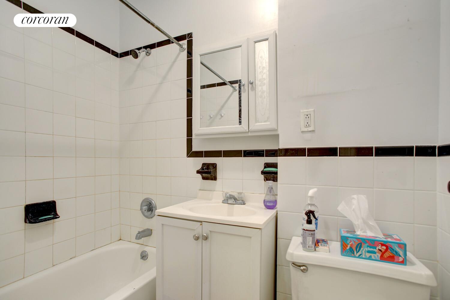 #4 photo, New York City, 맨해튼 Upper West Side , NY 10024