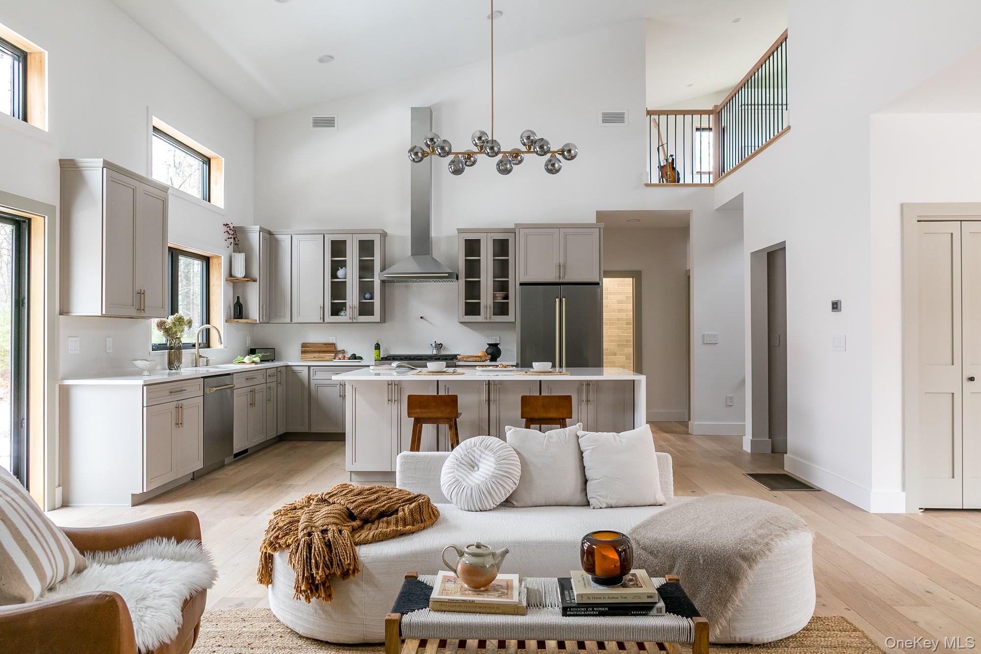 #2 photo, 33 Betten Court, Saugerties , NY 12477