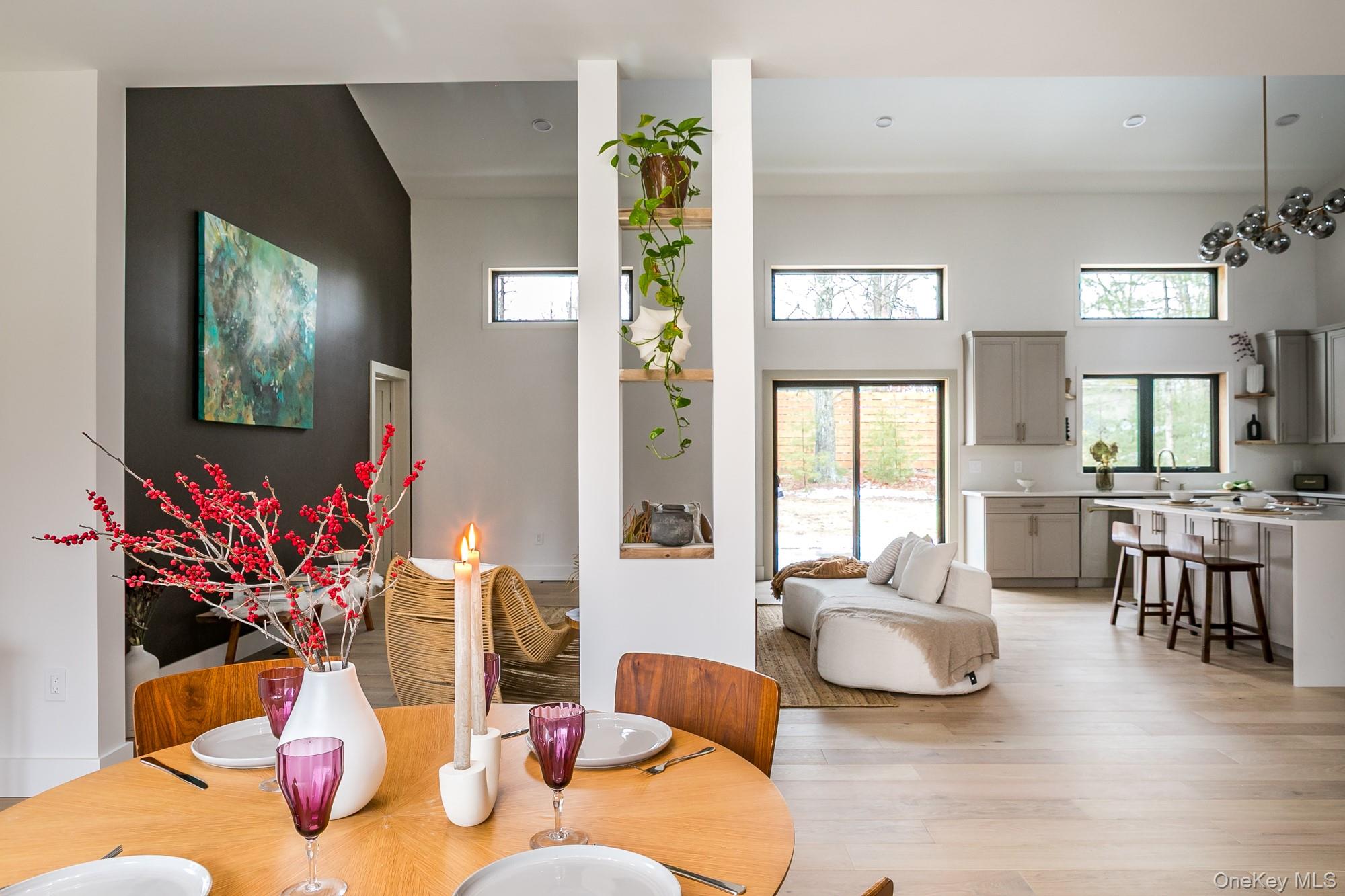 #7 photo, 33 Betten Court, Saugerties , NY 12477