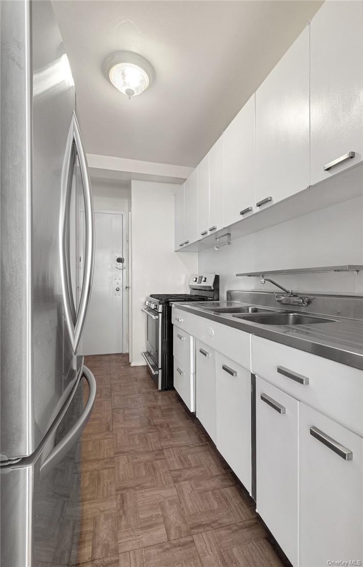 #7 photo, 1 Fordham Hill Oval, ब्रोंक्स Bronx , NY 10468