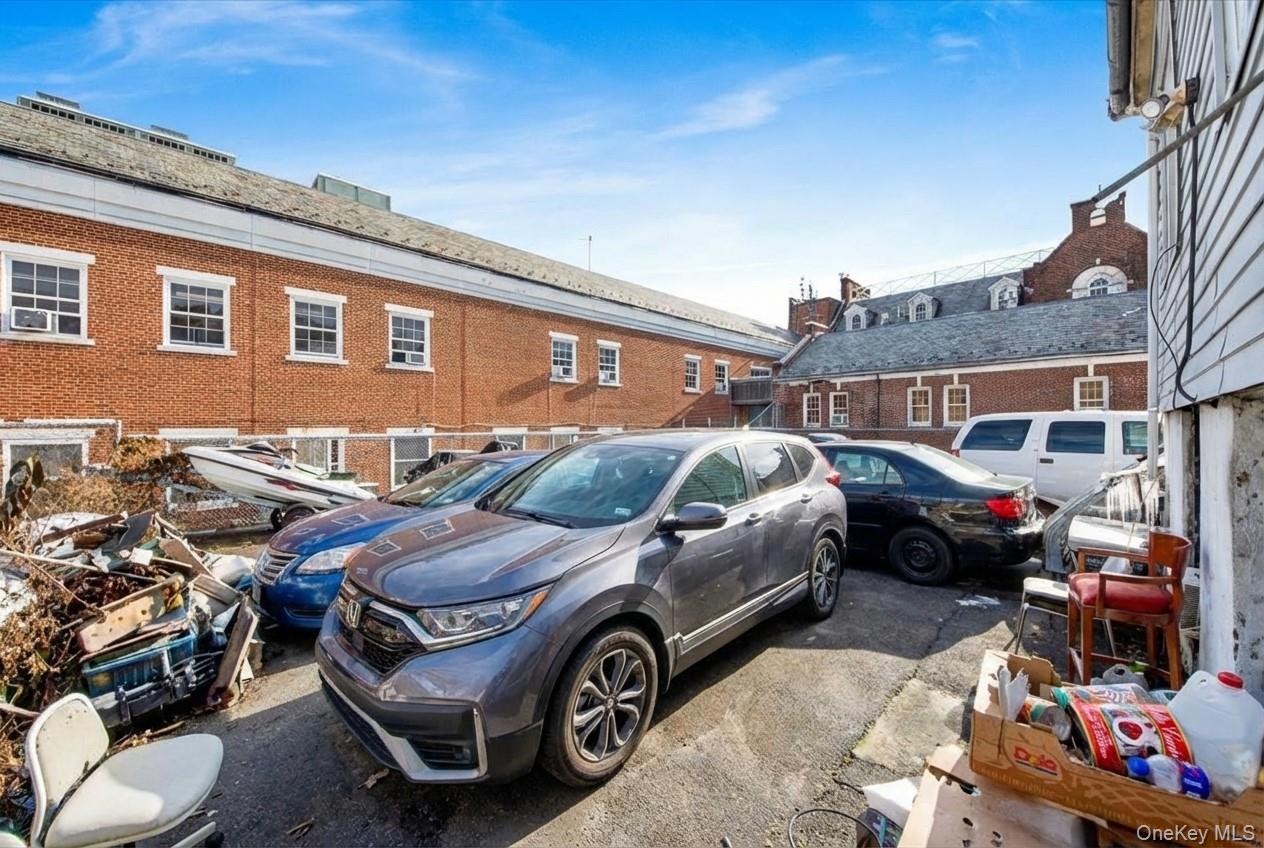 #16 photo, 13 N 6th Avenue, Mount Vernon , NY 10550