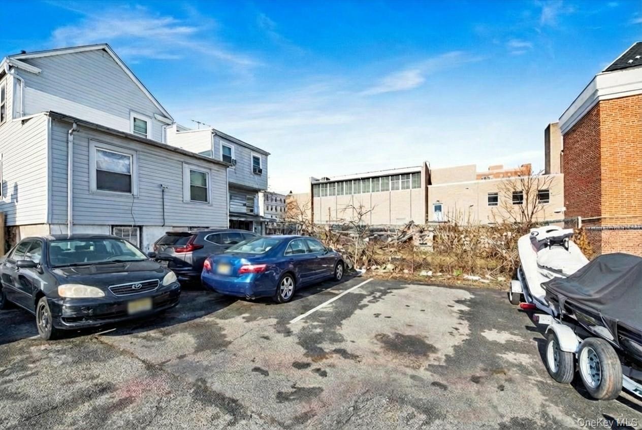 #17 photo, 13 N 6th Avenue, Mount Vernon , NY 10550