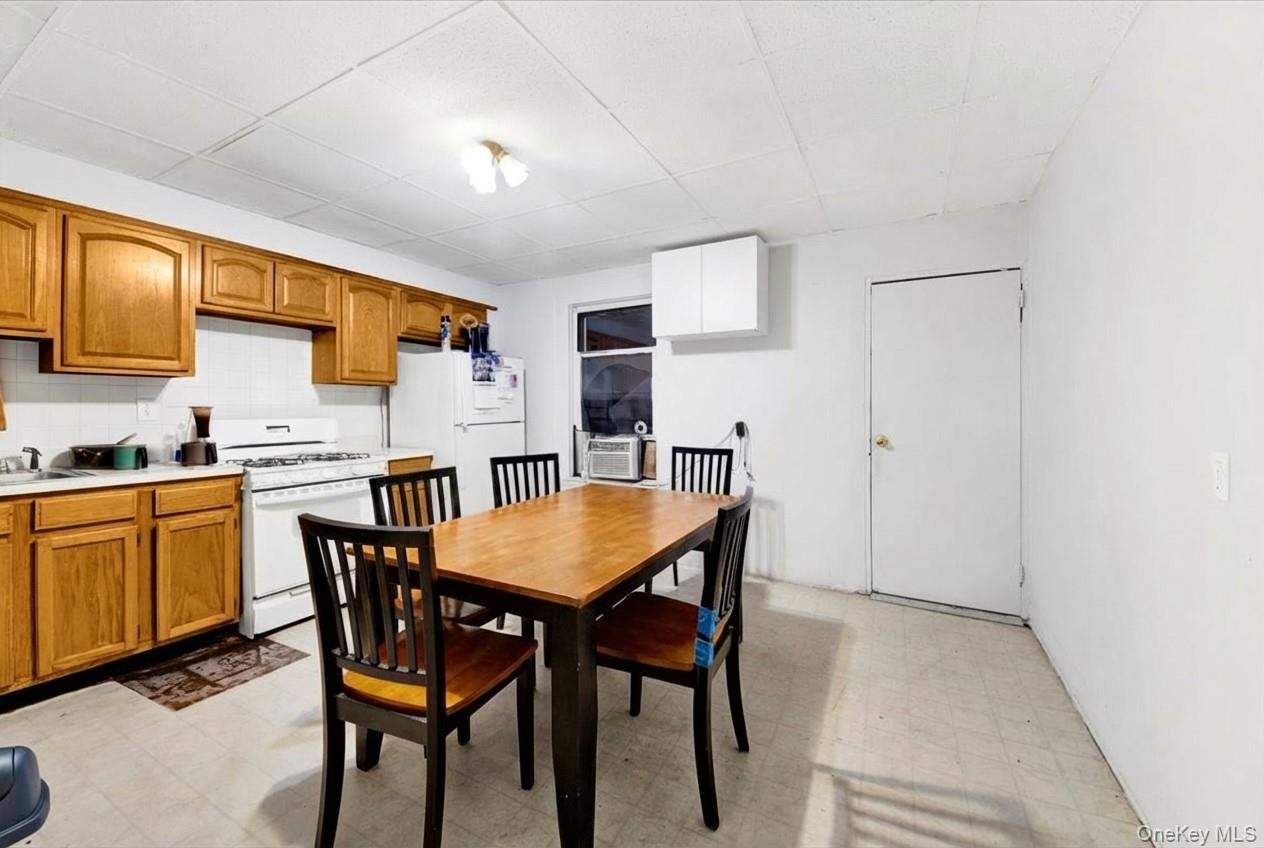 #13 photo, 11 N 6th Avenue, Mount Vernon , NY 10550