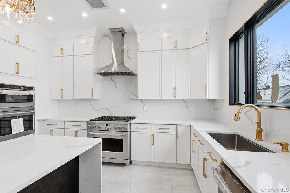 #11 photo, 259-09 81st Avenue, Glen Oaks , NY 11004