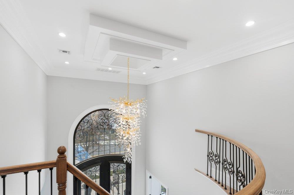 #18 photo, 259-09 81st Avenue, Glen Oaks , NY 11004