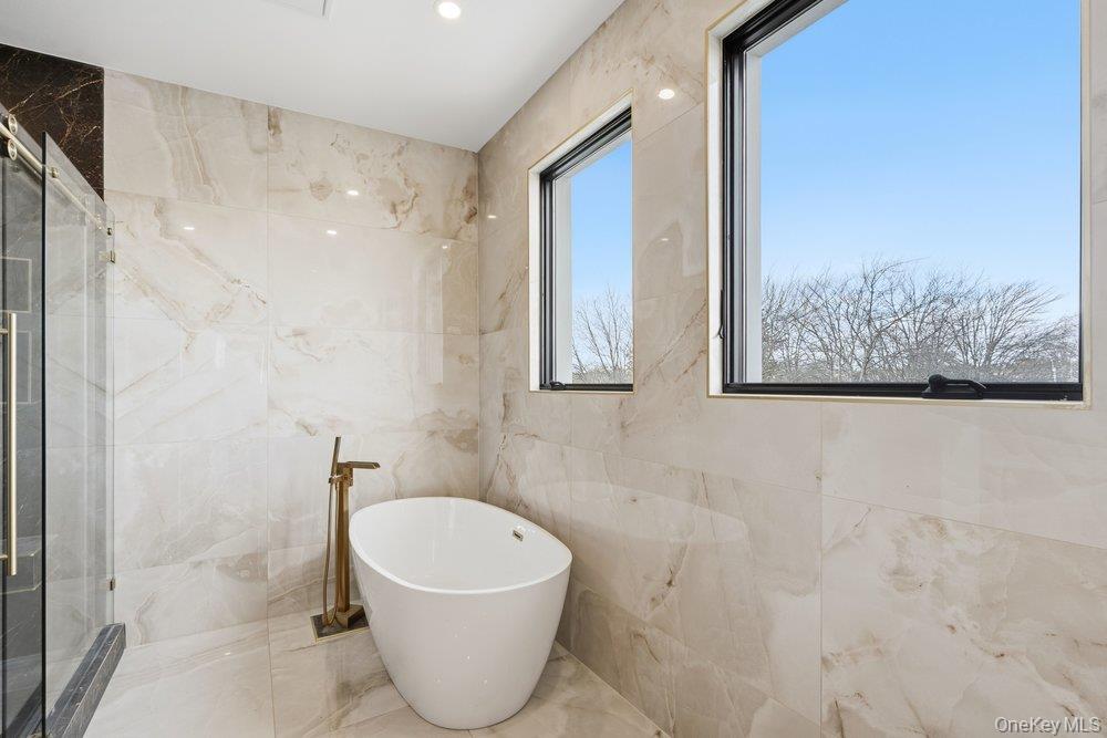 #20 photo, 259-09 81st Avenue, Glen Oaks , NY 11004