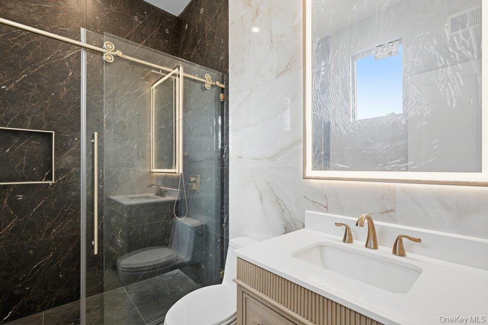 #8 photo, 259-09 81st Avenue, Glen Oaks , NY 11004