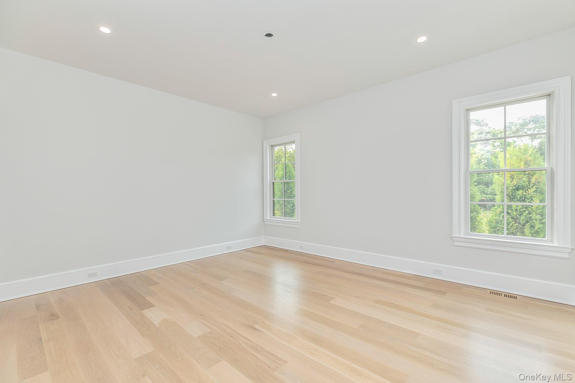 #19 photo, 66 Peters Lane, Саффолк ‖ Westhampton Beach , NY 11978