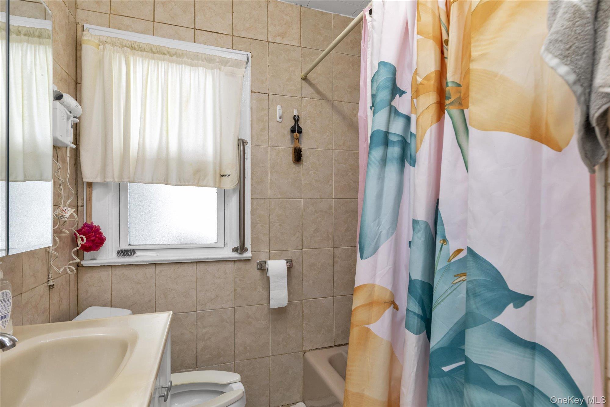 #15 photo, 136 Butler Boulevard, 長島 Elmont , NY 11003