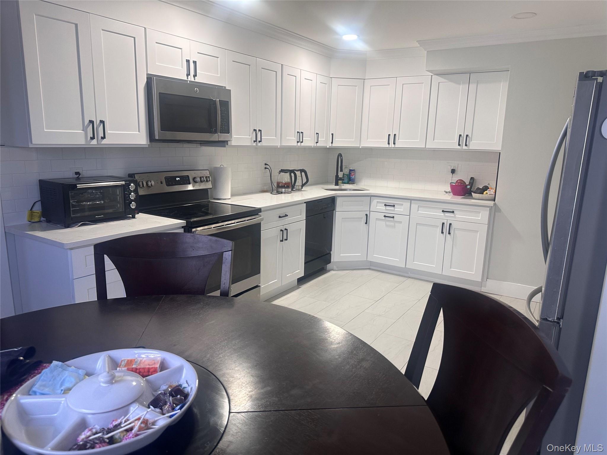 #4 photo, 753 Wyngate Drive, Hempstead , NY 11580