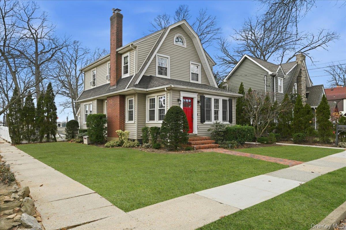 #1 photo, 70 Larch Avenue, Floral Park , NY 11001