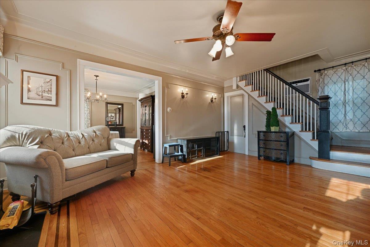 #7 photo, 70 Larch Avenue, Floral Park , NY 11001