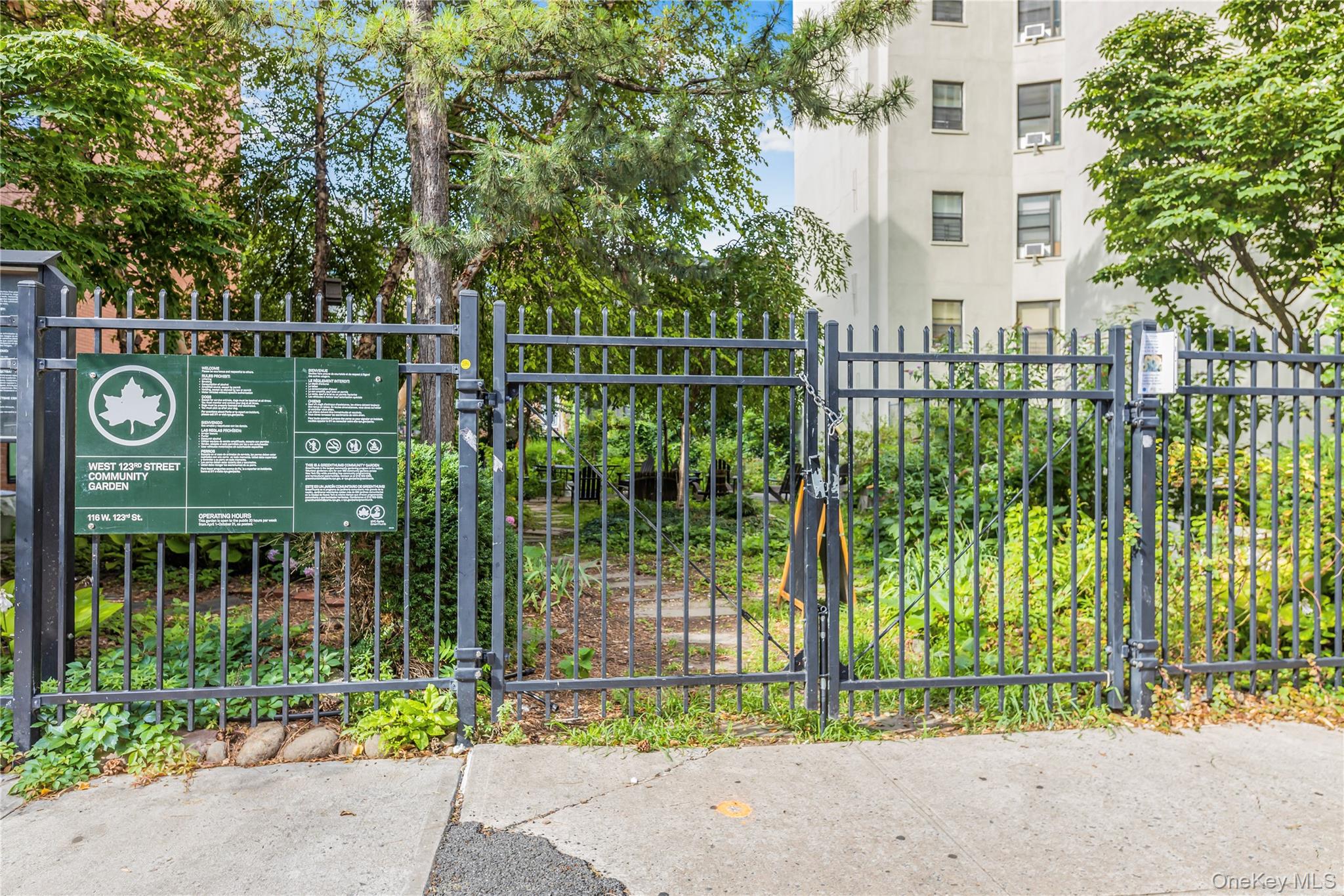 #15 photo, 118 - 122 W 123rd Street, New York (Manhattan) , NY 10027