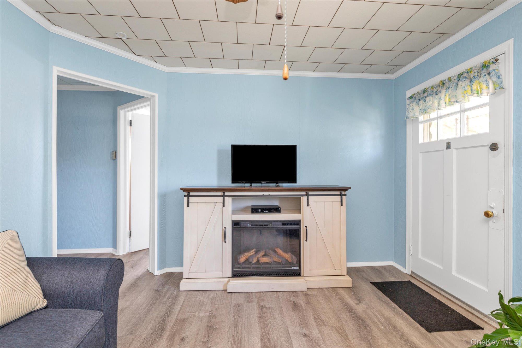 #4 photo, 311 Hunnewell Avenue, Elmont , NY 11003