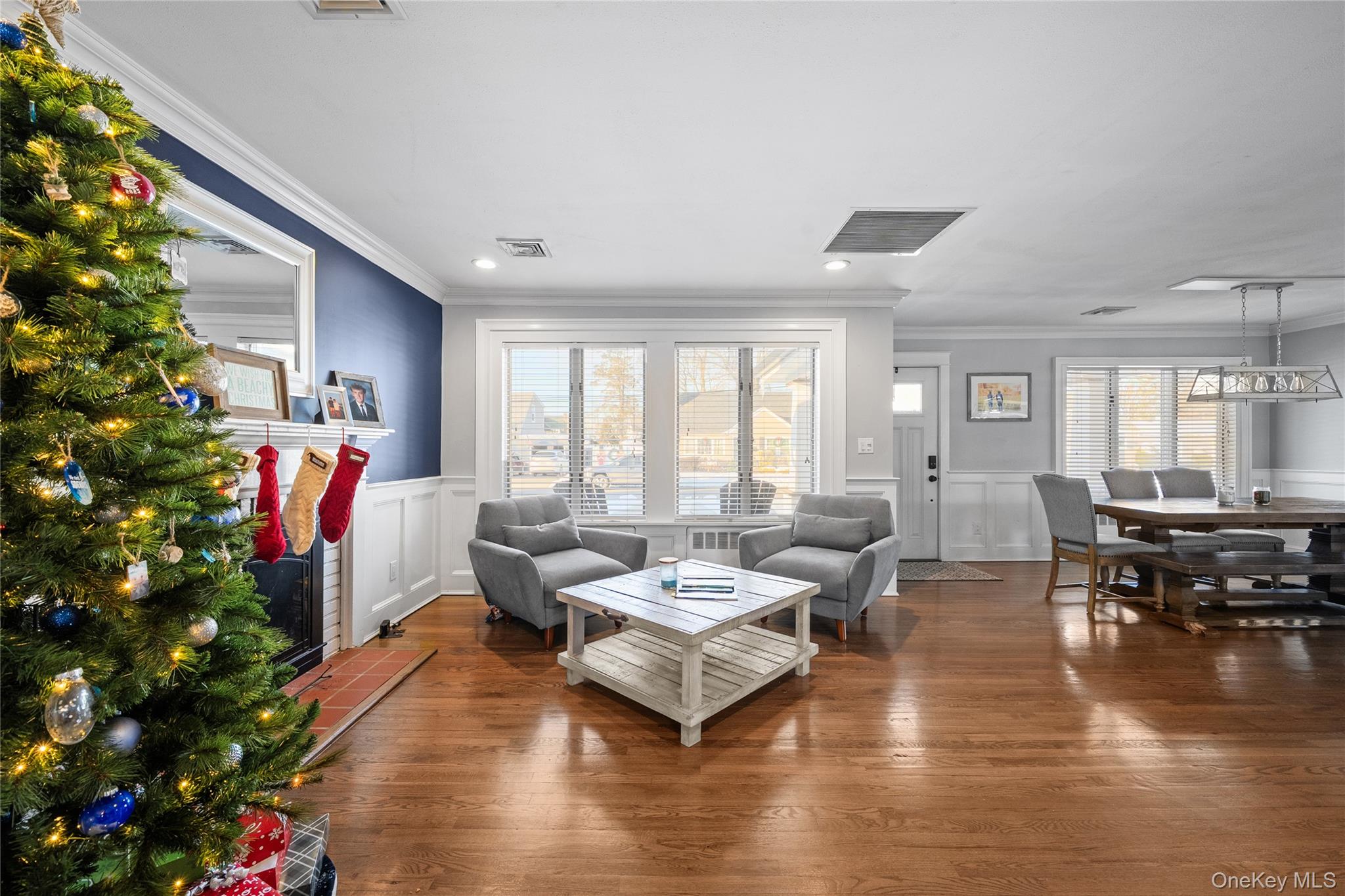 #6 photo, 60 Pickwick Lane, North Babylon , NY 11703