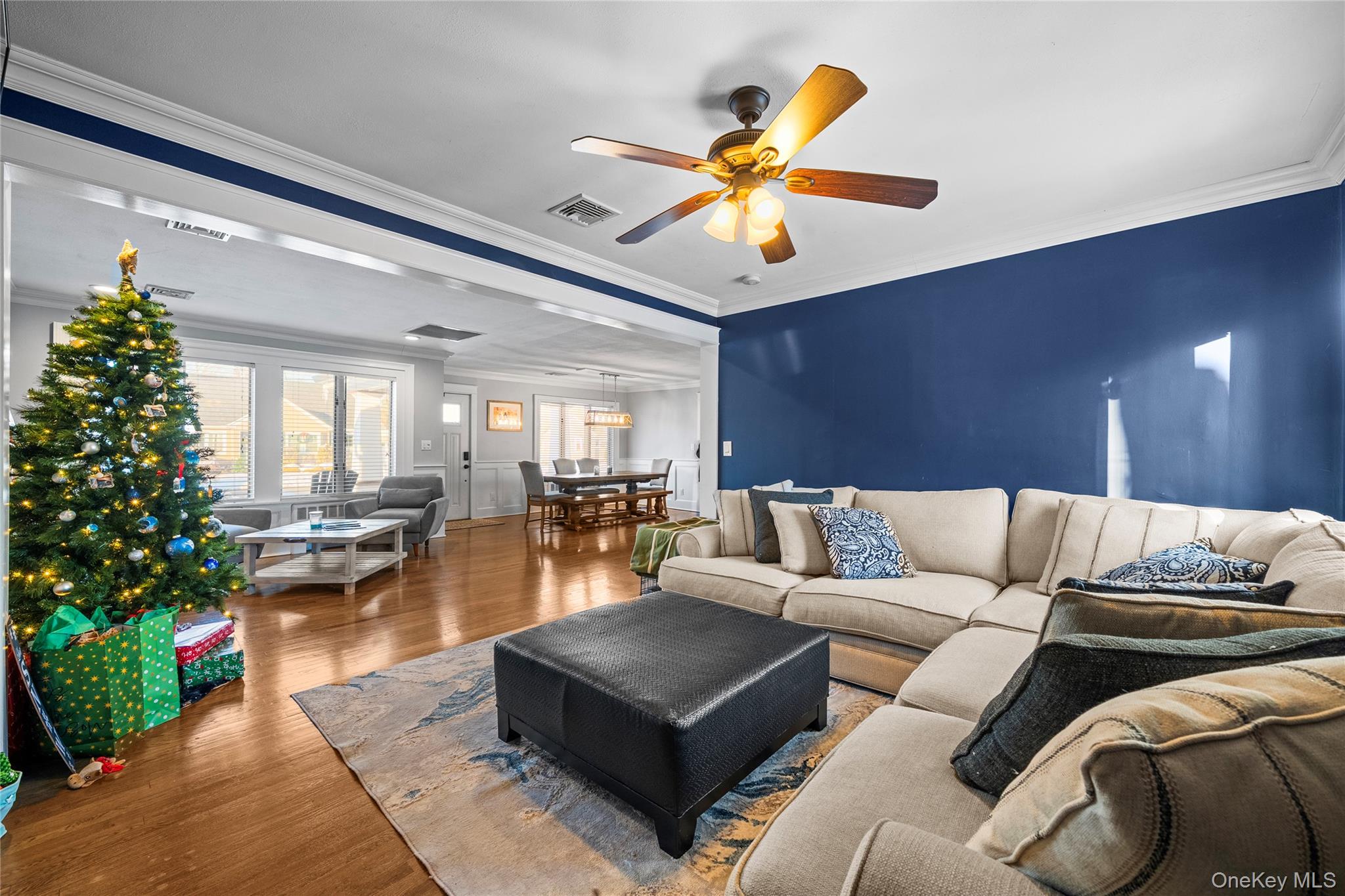 #7 photo, 60 Pickwick Lane, North Babylon , NY 11703