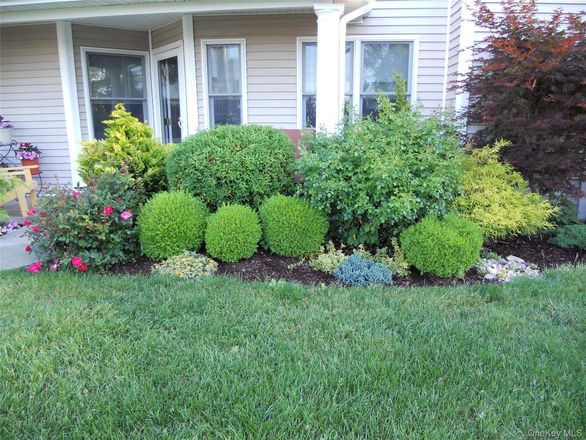 #2 photo, 601 Willow Pond Drive, Riverhead , NY 11901