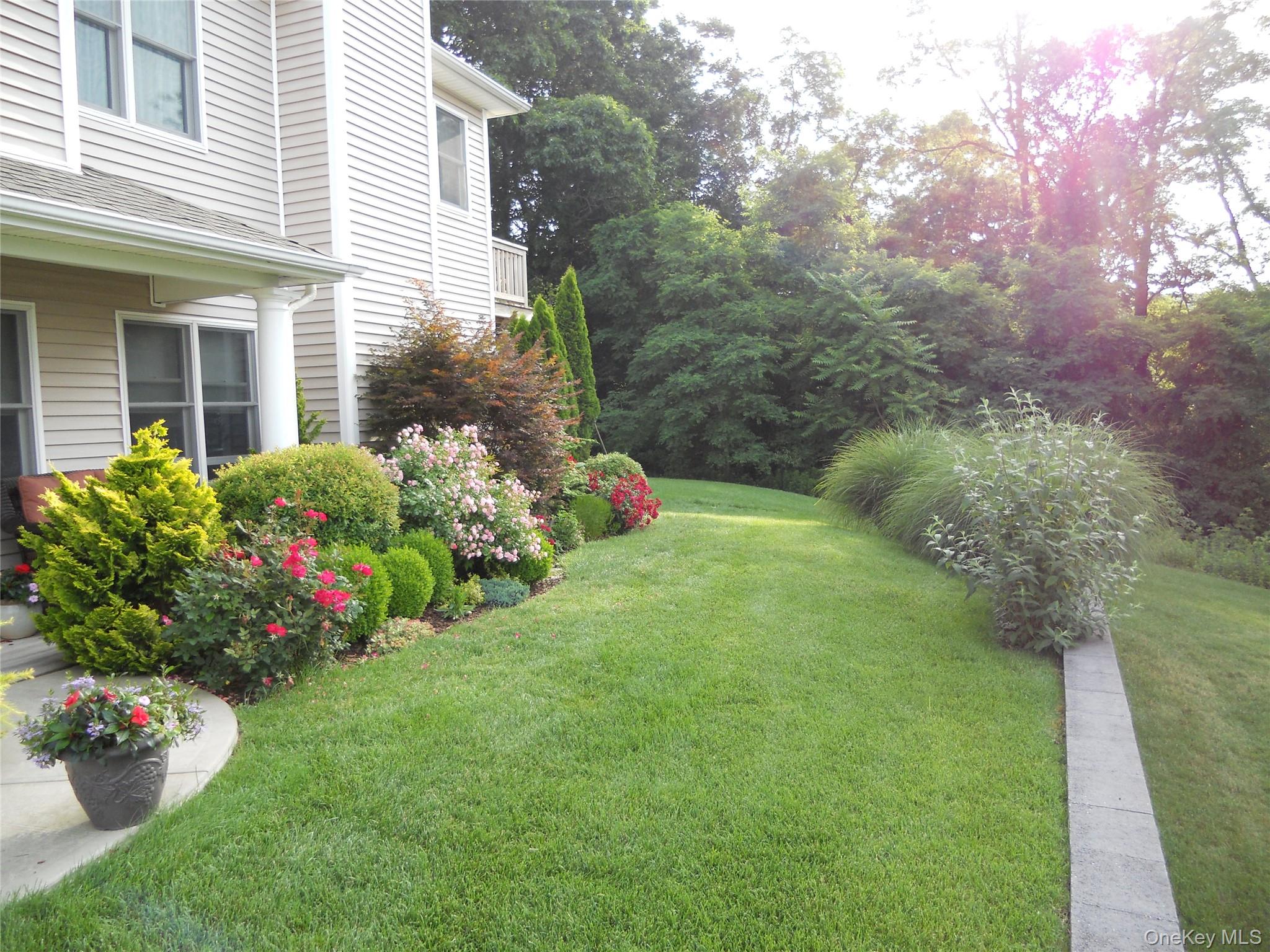 #3 photo, 601 Willow Pond Drive, Riverhead , NY 11901