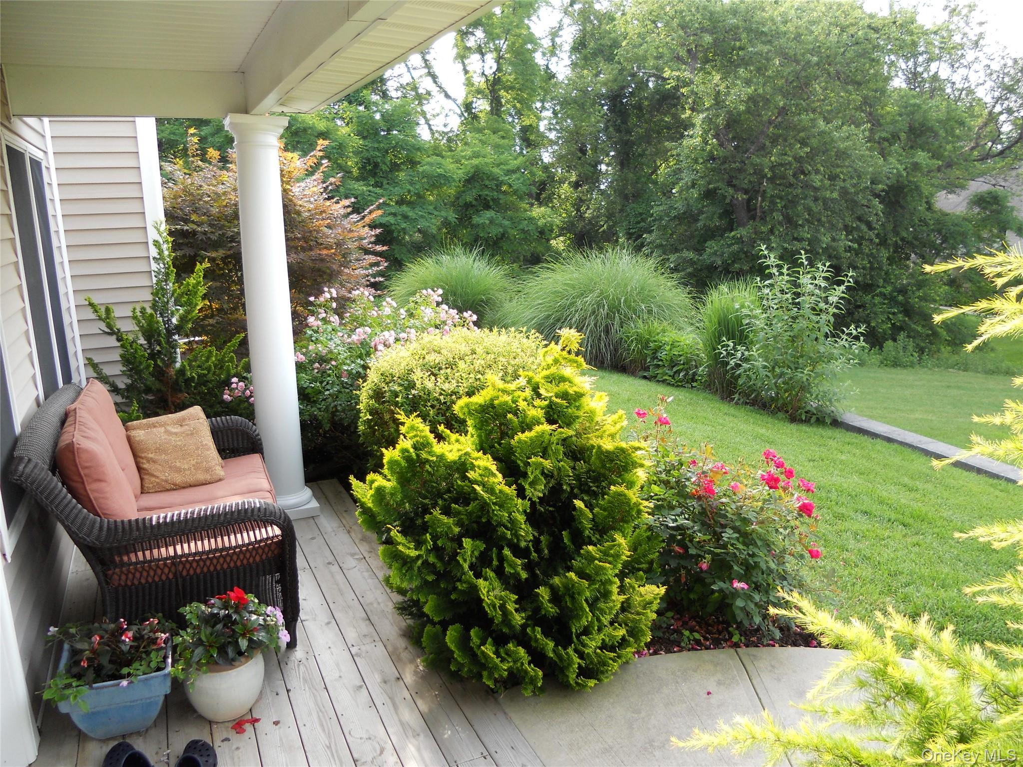 #4 photo, 601 Willow Pond Drive, Riverhead , NY 11901