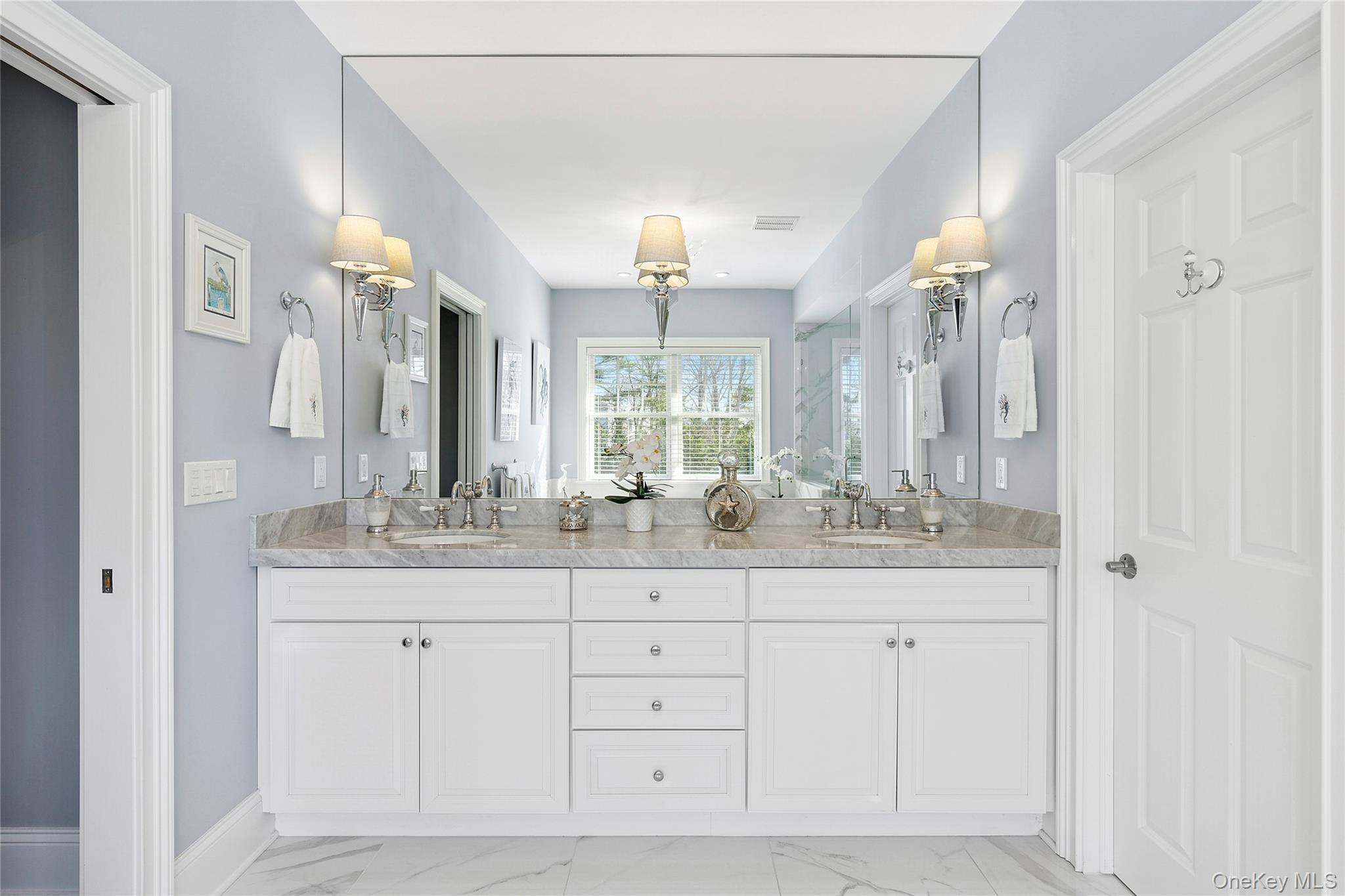 #14 photo, 106 E Tiana Road, Саффолк ‖ Hampton Bays , NY 11946