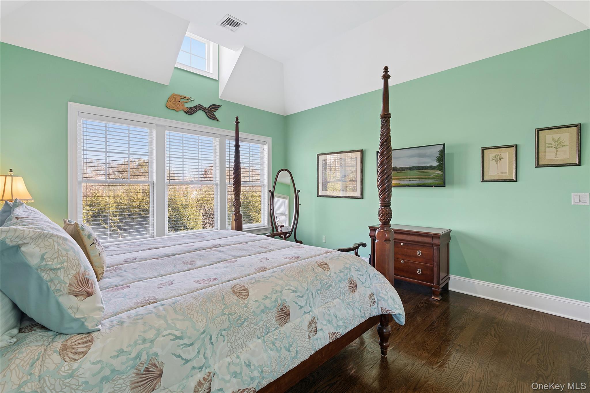 #20 photo, 106 E Tiana Road, Саффолк ‖ Hampton Bays , NY 11946