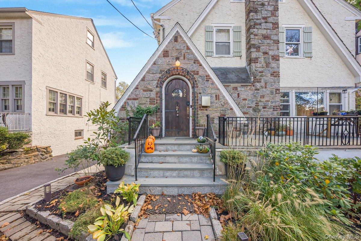 #1 photo, 22 Palmer Ave, Mount Vernon , NY 10552