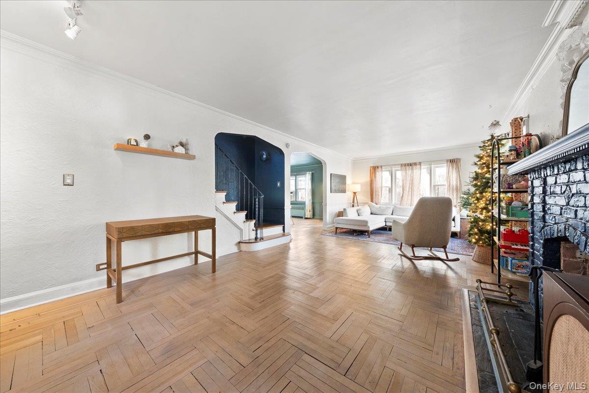 #10 photo, 22 Palmer Ave, Mount Vernon , NY 10552