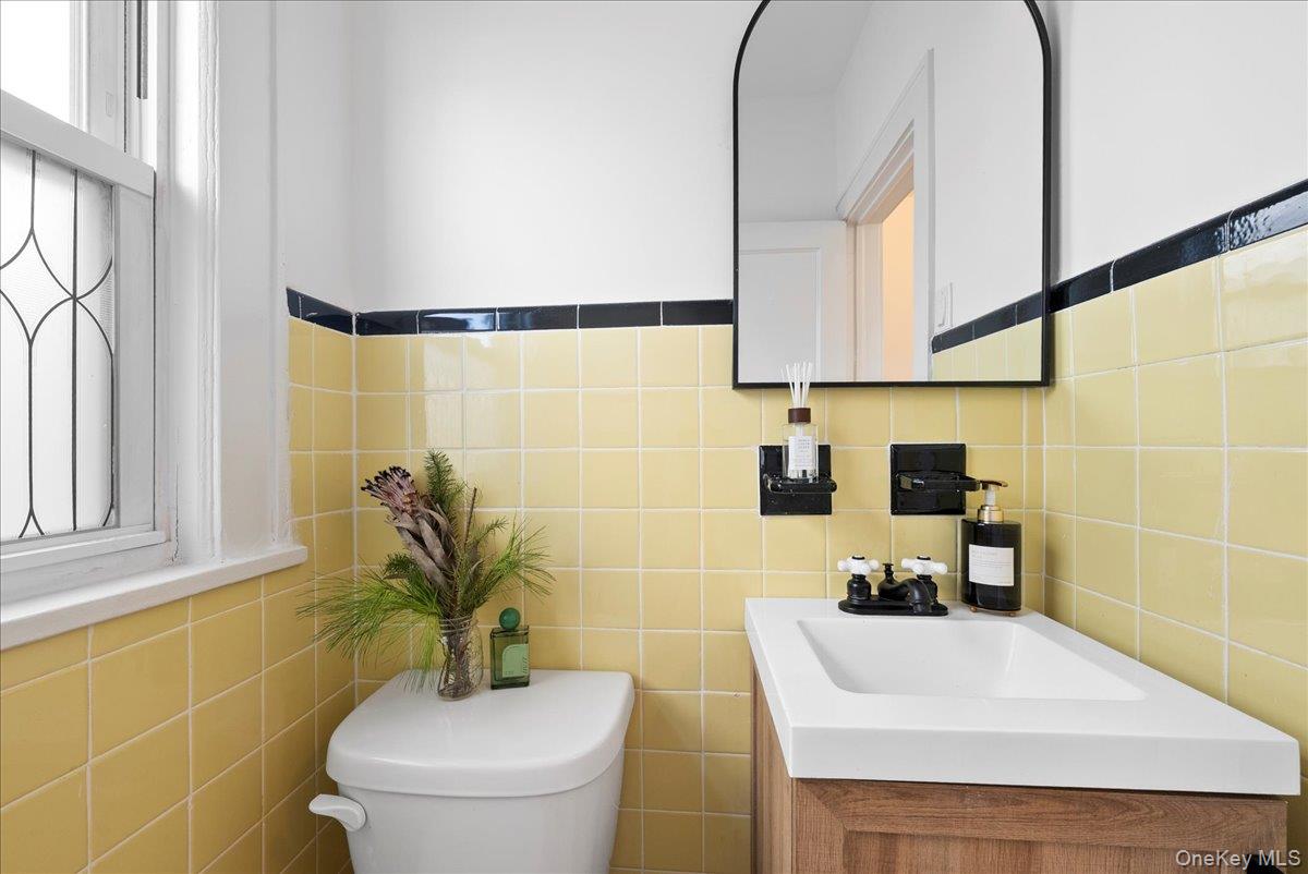 #19 photo, 22 Palmer Ave, Mount Vernon , NY 10552