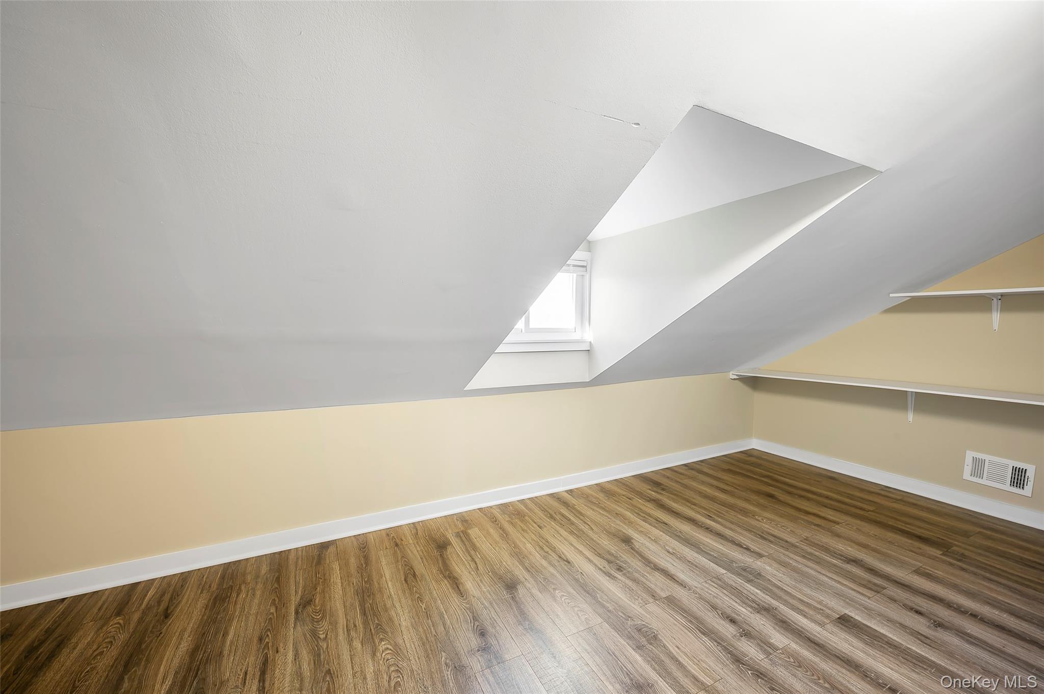 #17 photo, 9 Todd Place, Ossining , NY 10562