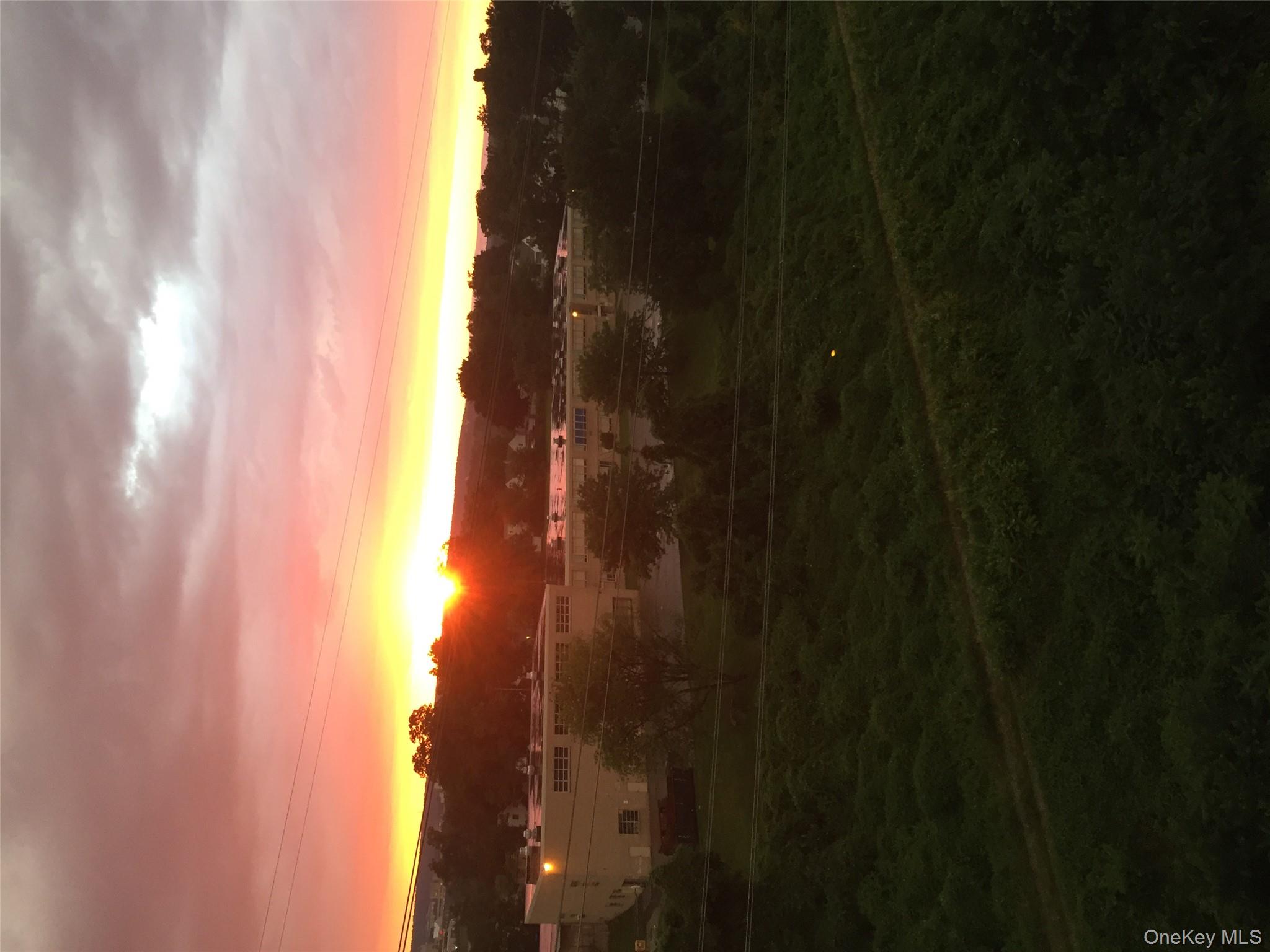 #17 photo, 1841 Central Park Ave, Yonkers , NY 10710