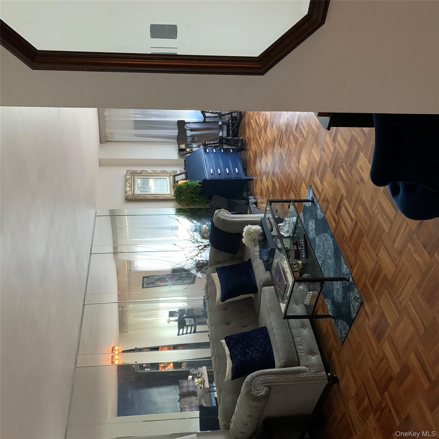 #4 photo, 1841 Central Park Ave, Yonkers , NY 10710