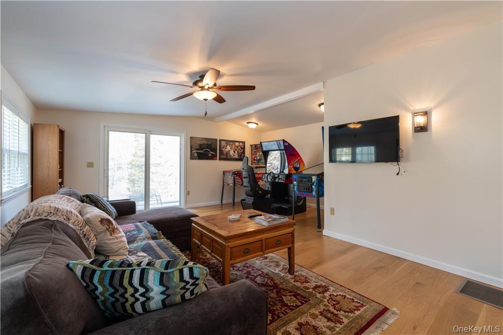 #10 photo, 401 NIchols Street, 뉴욕주 Carmel , NY 10512