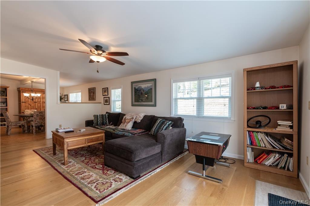 #11 photo, 401 NIchols Street, 뉴욕주 Carmel , NY 10512