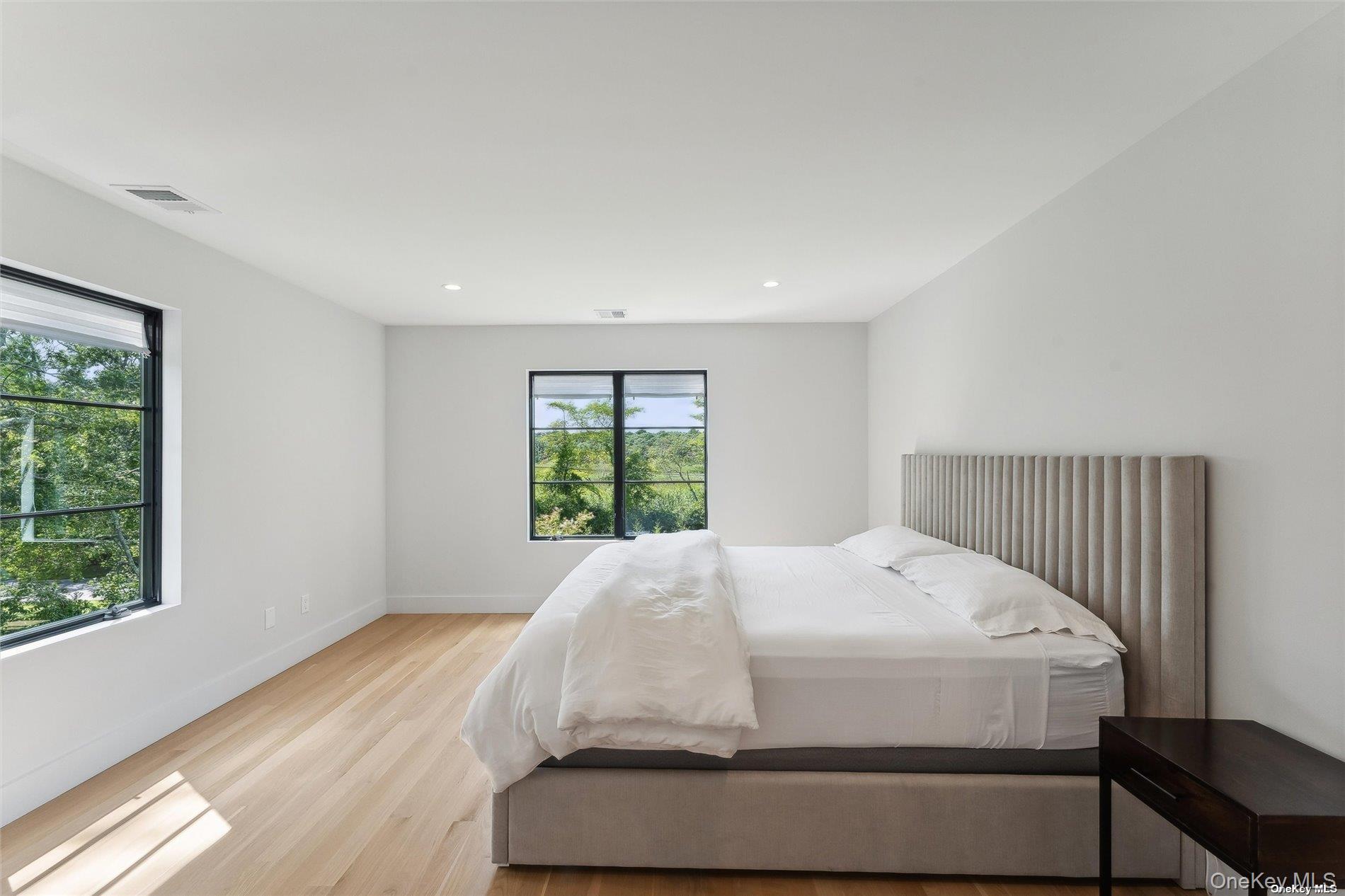 #19 photo, 12 Old Main Road, 롱 아일랜드 Quogue , NY 11959