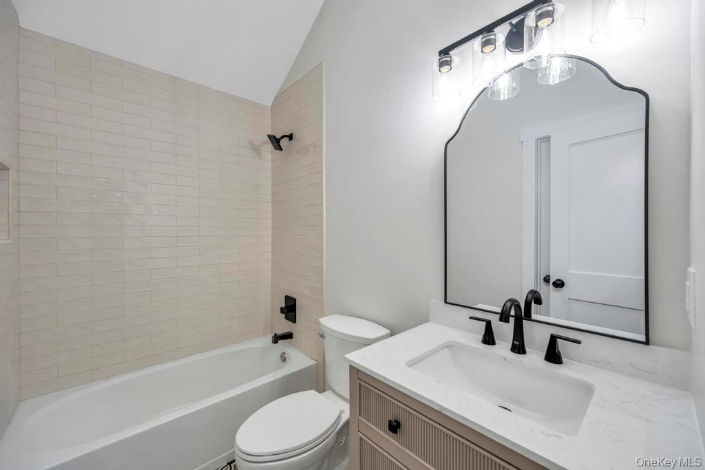 #17 photo, 160 Oak Street, Саффолк ‖ Mattituck , NY 11952