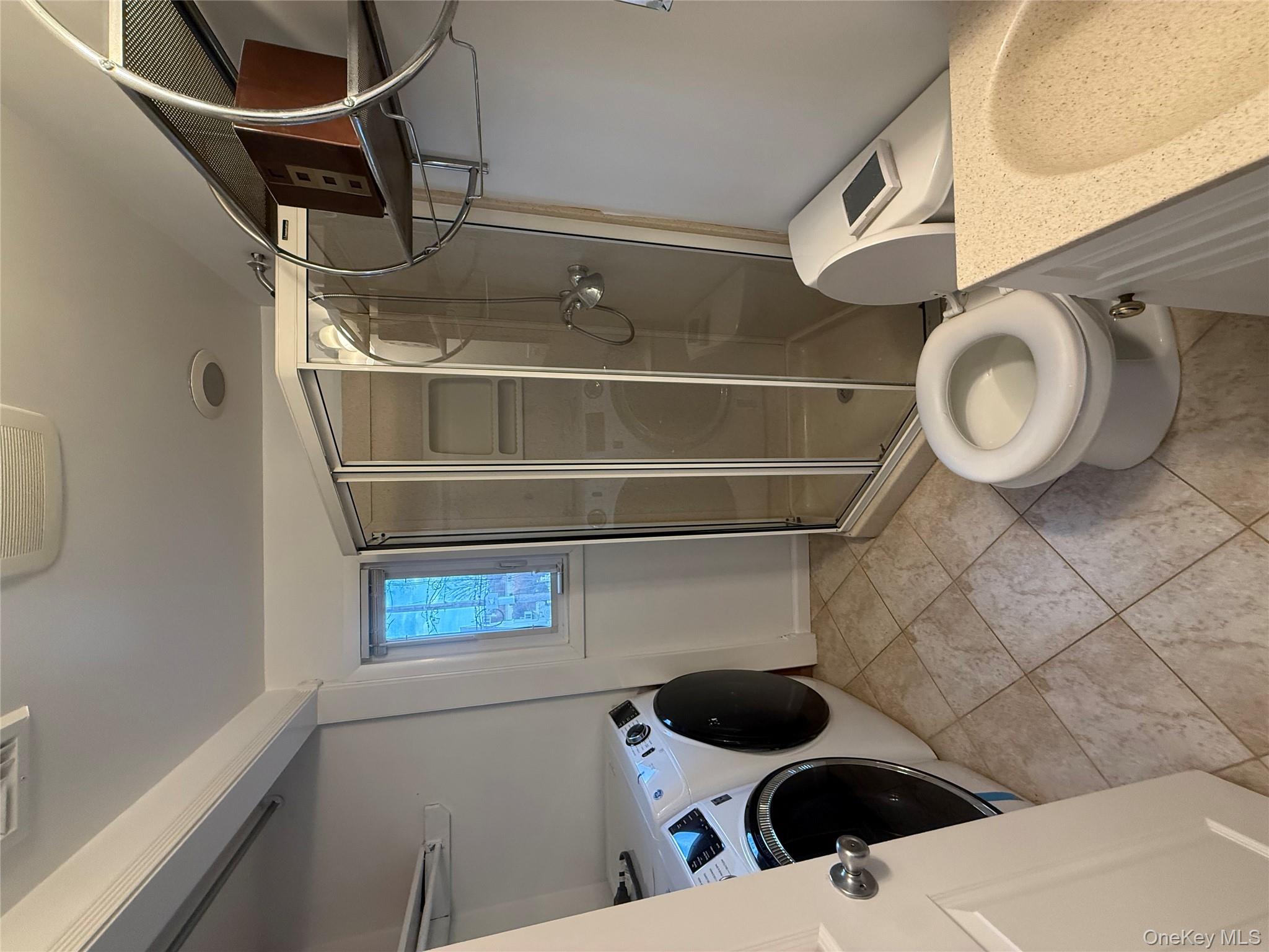 #10 photo, 63 Anchor Lane, Levittown , NY 11756