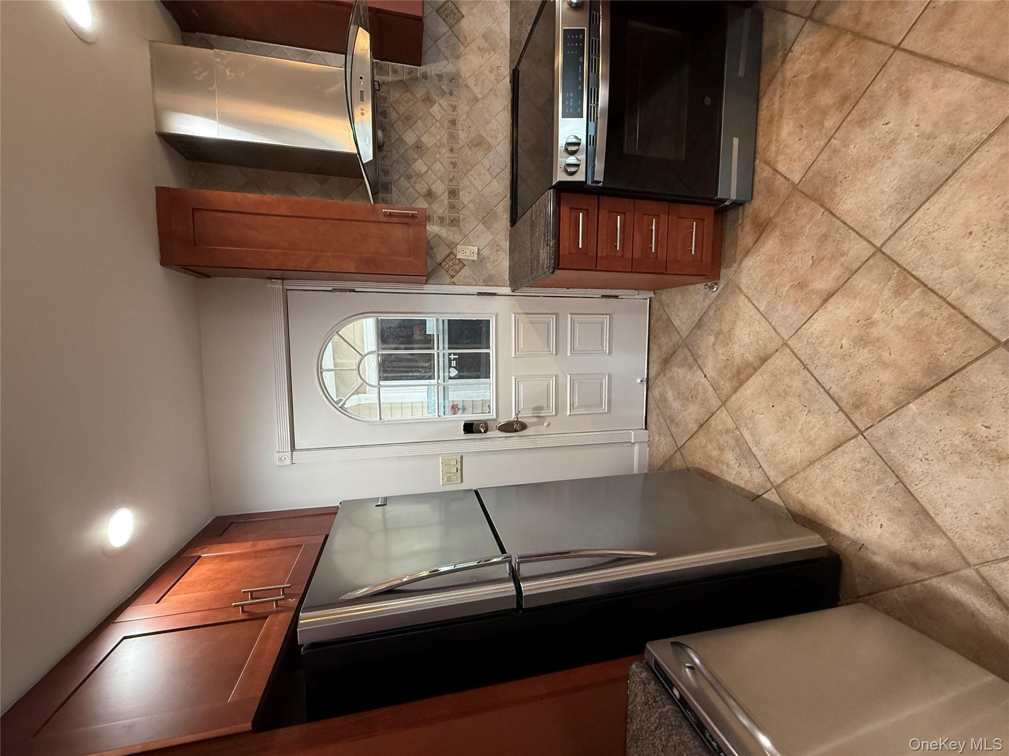 #16 photo, 63 Anchor Lane, Levittown , NY 11756