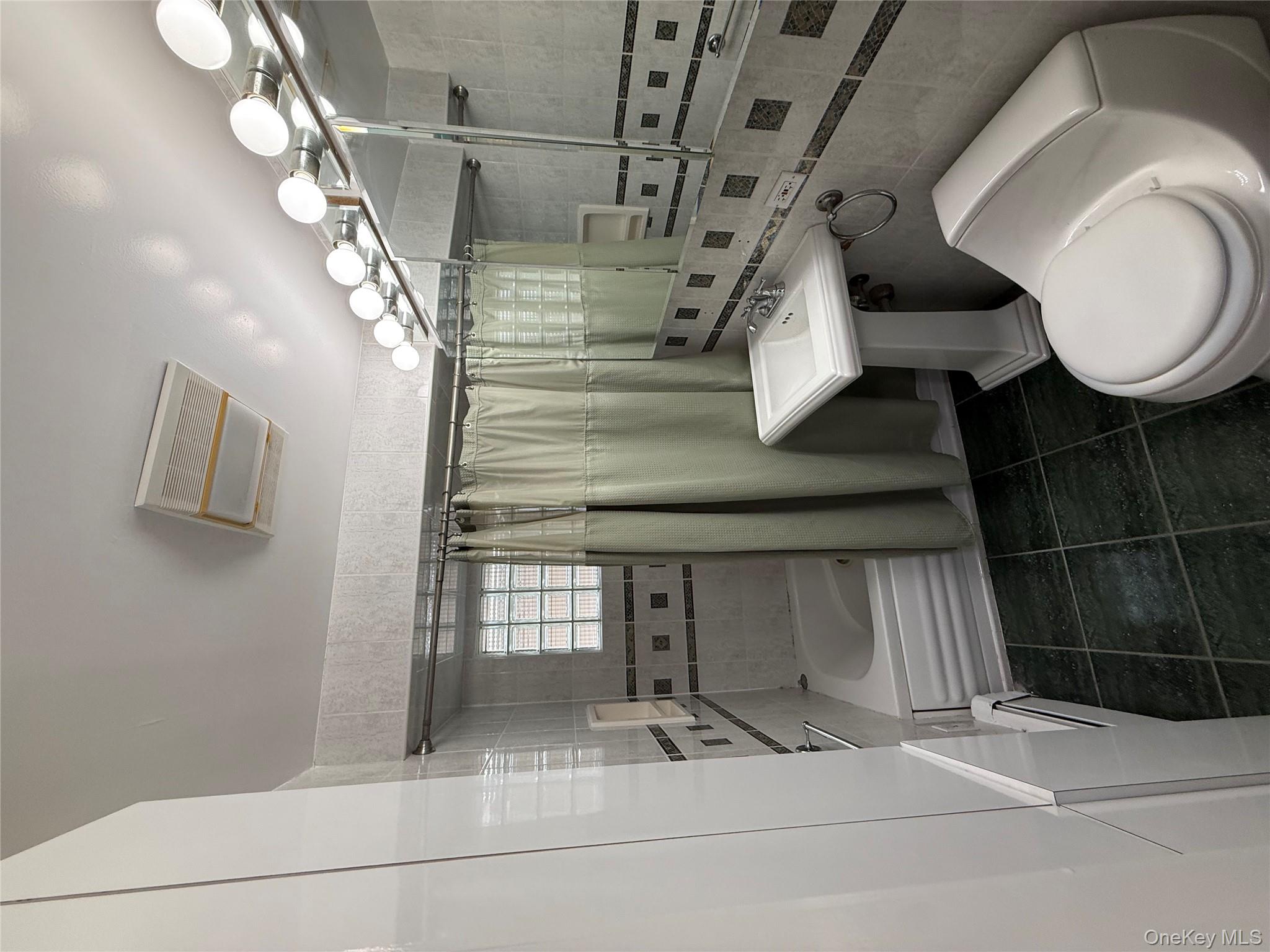 #9 photo, 63 Anchor Lane, Levittown , NY 11756