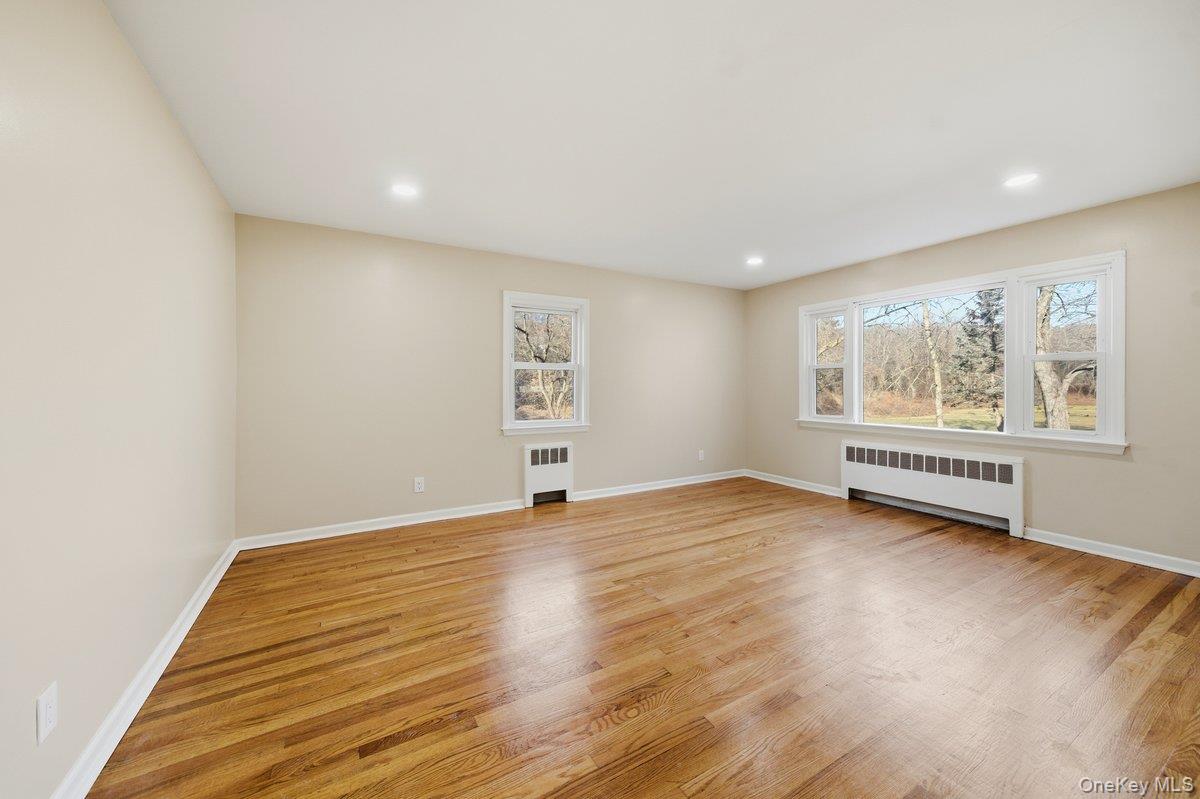 #4 photo, 152 Harrison avenue, Yonkers , NY 10705